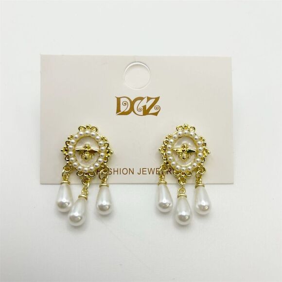 Gold Tone Bee Motif Faux Pearl Drop Stud Dangle Earrings Classic Ornate Pretty - Picture 3 of 8